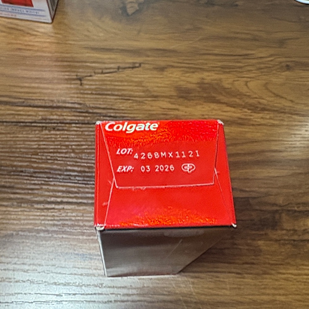 Colgate Optic White & Pro Series Toothpaste and Toothbrush Set - Picture 6 of 15